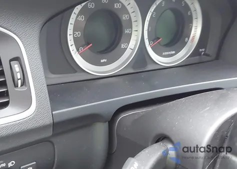 2013 Volvo S60 T5 from USA, damaged, VIN YV1612FH1D2200583